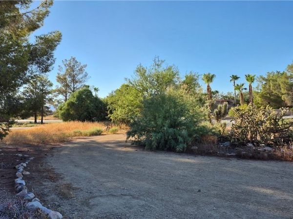 1091 W Amarillo Avenue, Pahrump, NV 89048