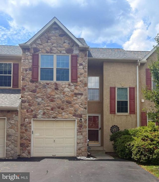 81 CHADWICK CIRCLE , EAGLEVILLE, PA 19403