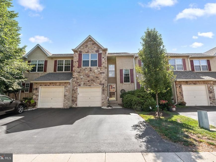 81 Chadwick Circle, Eagleville, PA 19403 Main Photo