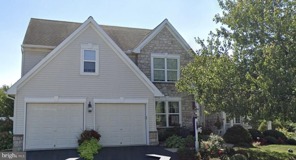 401 ZACHARY DRIVE, MANHEIM, PA 17545