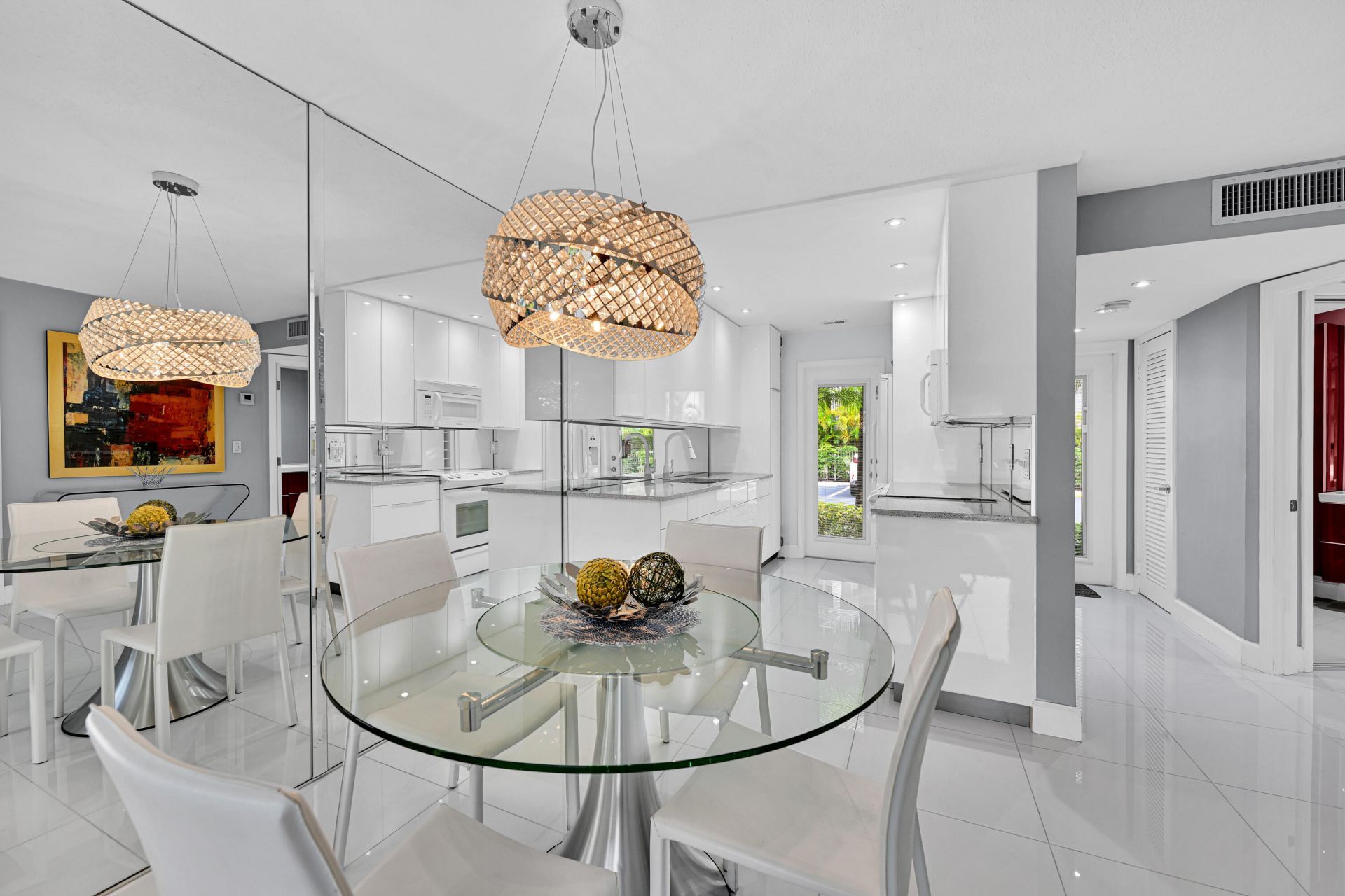 2600 Diana Drive, Unit 121, Hallandale Beach, FL 33009 Photo