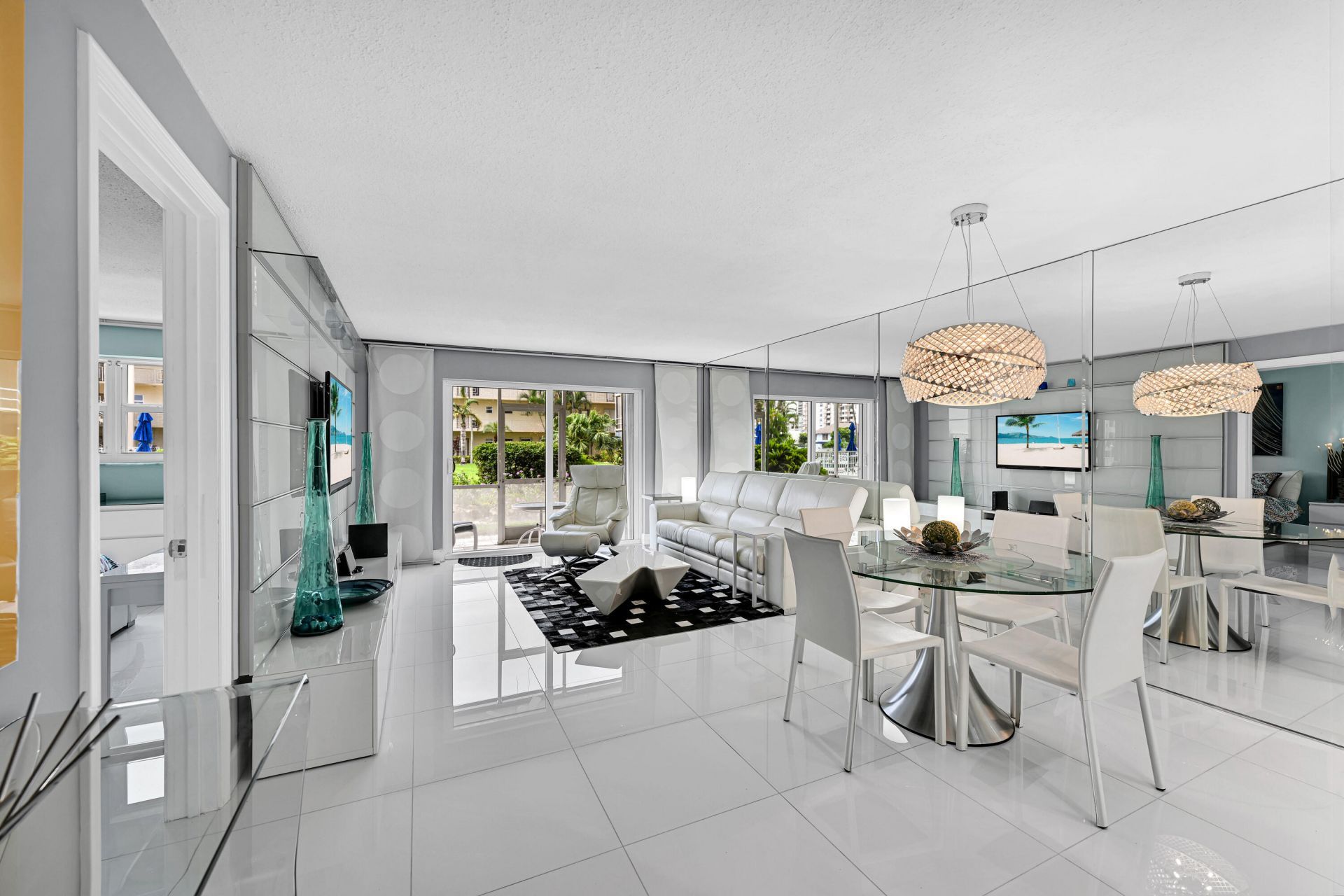 2600 Diana Drive, Unit 121, Hallandale Beach, FL 33009 Photo