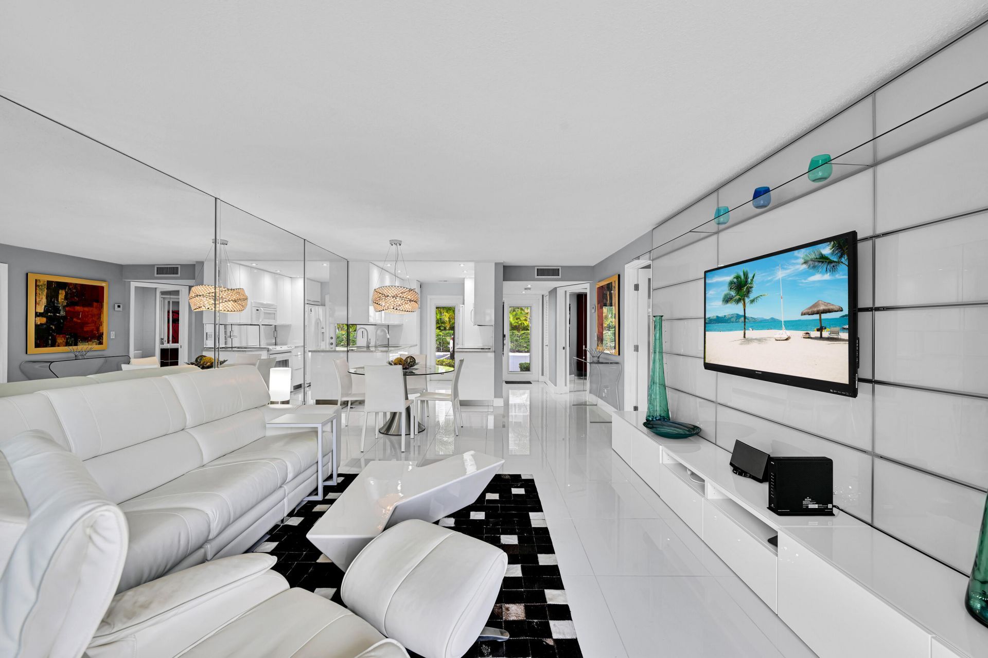 2600 Diana Drive, Unit 121, Hallandale Beach, FL 33009 Photo