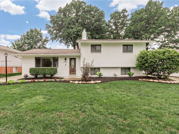 1174 Giesse Drive , Mayfield Heights, OH 44124