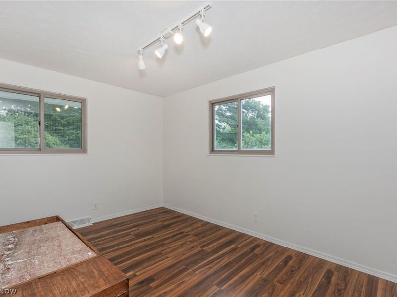 1174 Giesse Drive, Mayfield Heights, OH 44124 Photo 21