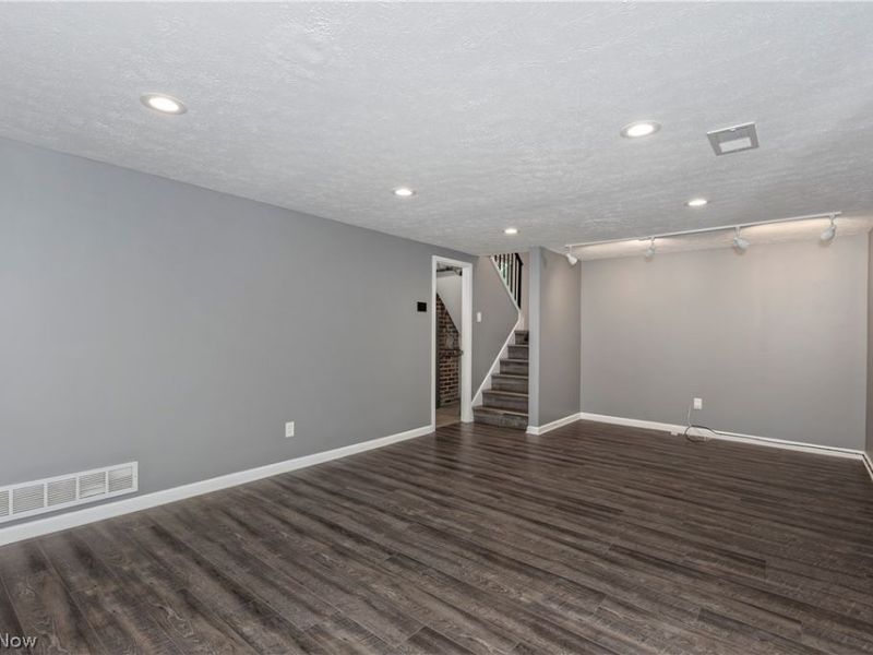 1174 Giesse Drive, Mayfield Heights, OH 44124 Photo 27