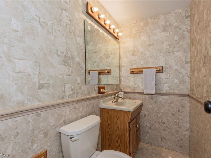 1174 Giesse Drive, Mayfield Heights, OH 44124 Photo 30