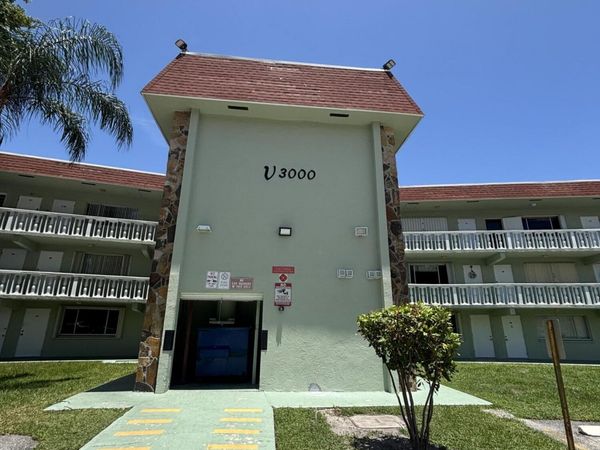 3000 SPRINGDALE Boulevard, Unit 316, Palm Springs, FL 33461