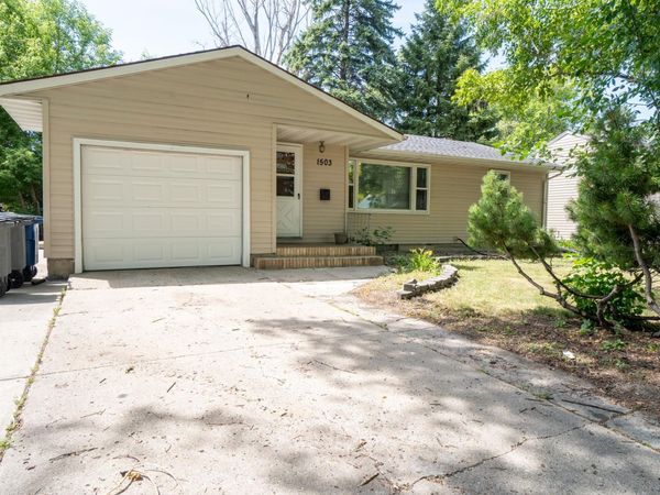 1503 15th Street S, Moorhead, MN 56560