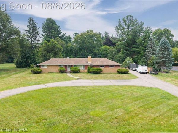 1779 Orchard Lane, Bloomfield Hills, Mi 48301