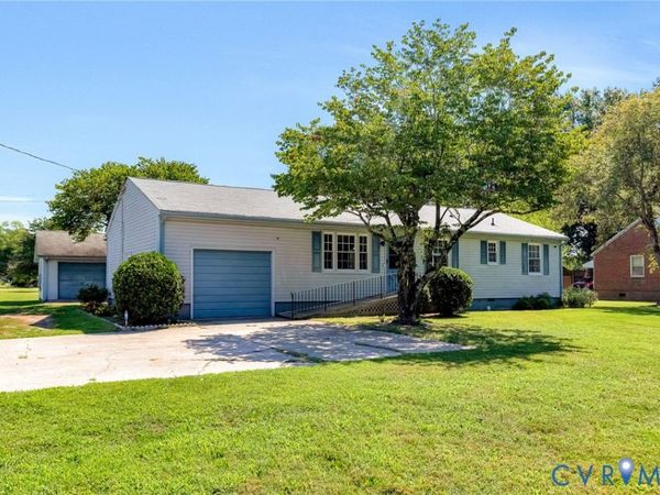 4122 Hickory Road , Petersburg, VA 23803
