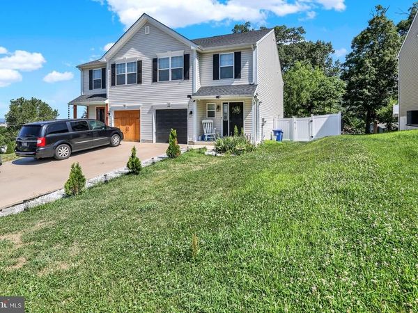 7 ROSALIES WAY, TEMPLE, PA 19560