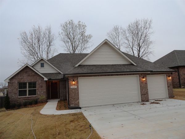2423 W Little Rock Place , Broken Arrow, OK 74011
