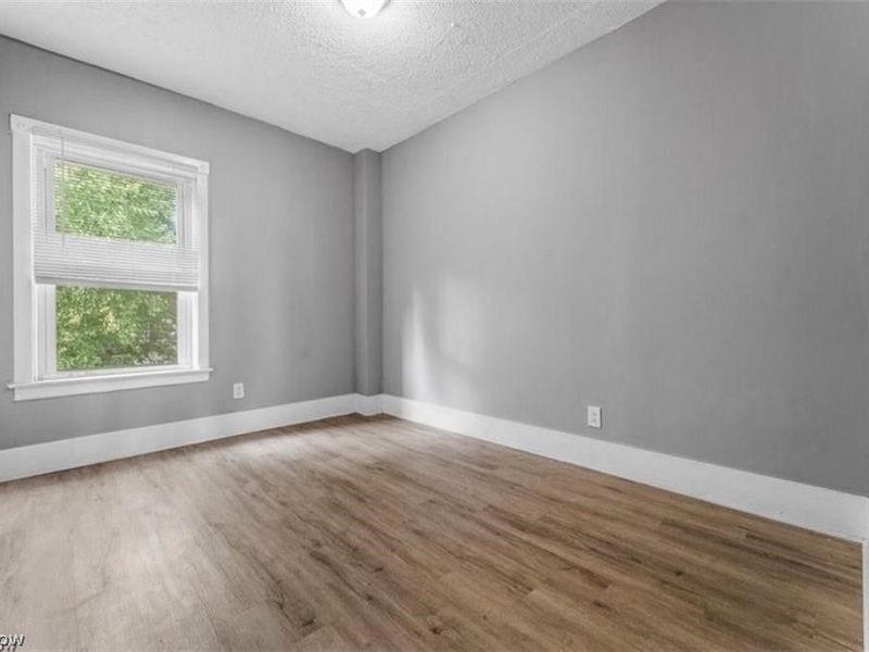7507 Lawnview Avenue, Cleveland, OH 44103 Photo 16