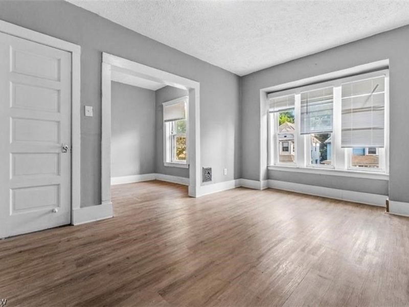 7507 Lawnview Avenue, Cleveland, OH 44103 Photo 19