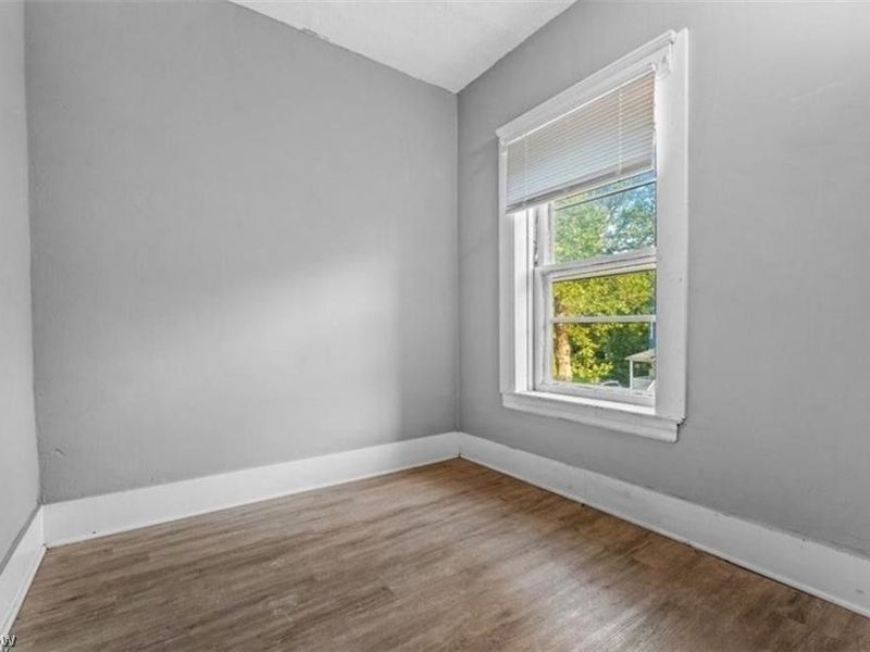 7507 Lawnview Avenue, Cleveland, OH 44103 Photo 20