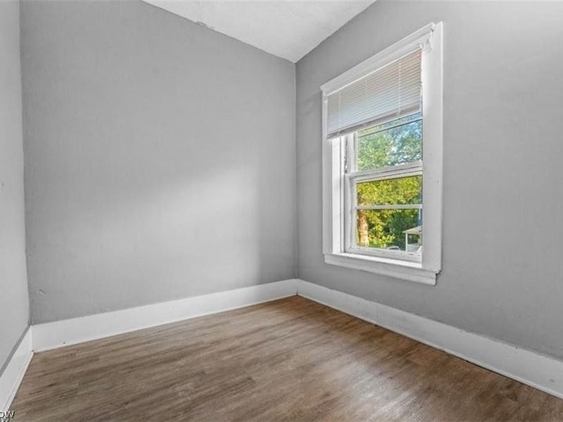 7507 Lawnview Avenue, Cleveland, OH 44103 Photo 21