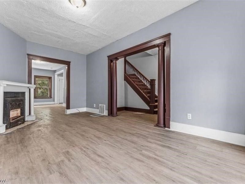 7507 Lawnview Avenue, Cleveland, OH 44103 Photo 4