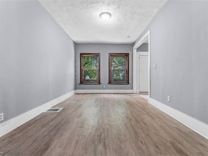 7507 Lawnview Avenue, Cleveland, OH 44103 Photo 7