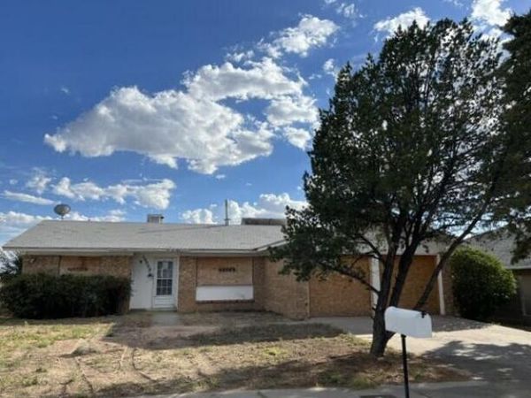 10004 Malaguena Lane NE, Albuquerque, NM 87111
