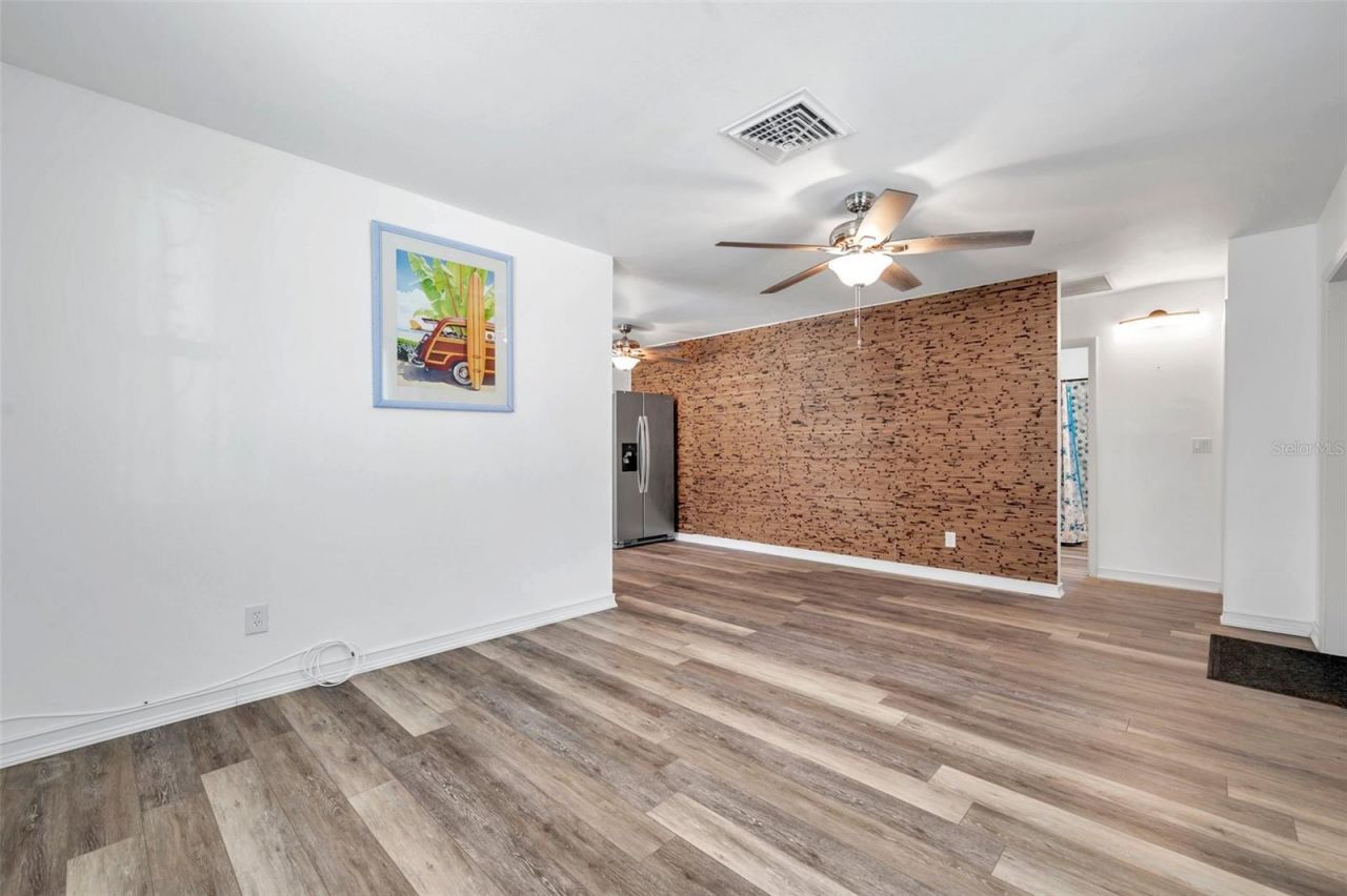 5900 Cypress Street N, Saint Petersburg, FL 33703 Photo