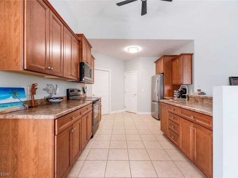 4300 Westford Place, Unit 11, Canfield, OH 44406 Photo 18