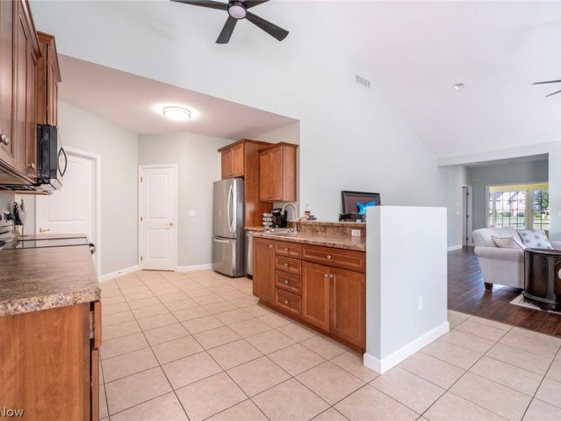 4300 Westford Place, Unit 11, Canfield, OH 44406 Photo 19