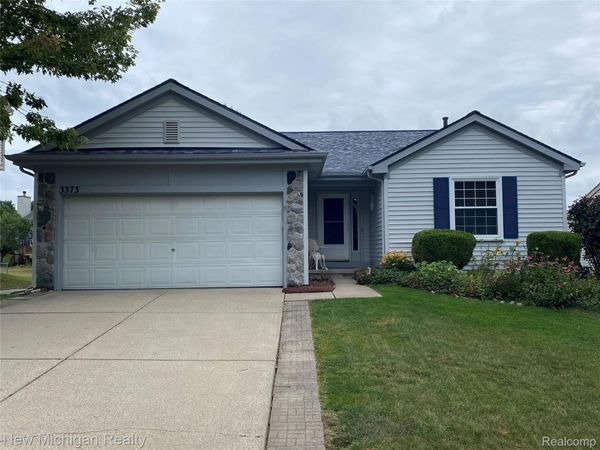 3373 Herrington Drive, Holly Village, Mi 48442