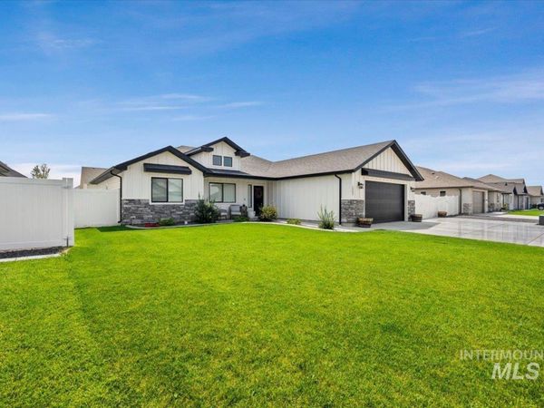 1043 Vista Ave, Kimberly, ID 83341