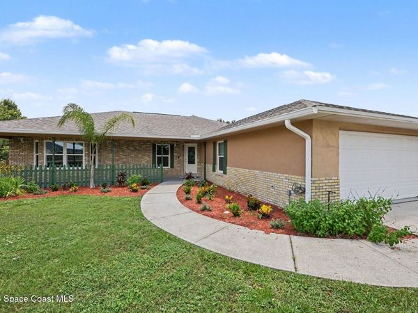 1019 Mandarin Drive NE , Palm Bay, FL 32905
