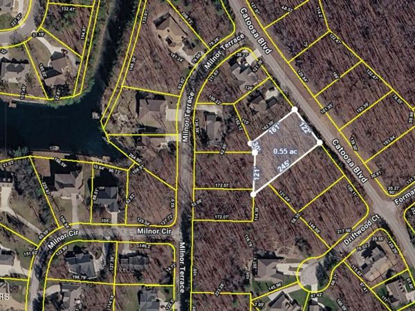 665 Catoosa Blvd, Crossville, TN 38558