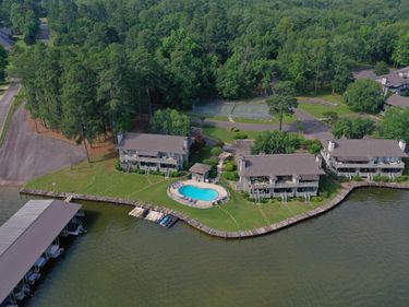 400 FARR SHORES, Unit 1A, Hot Springs, AR 71913