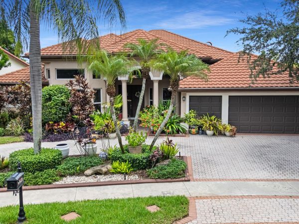 Pembroke Pines, FL 33027