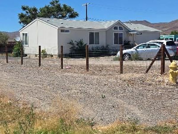 2745 Truckee Street, Silver Springs, NV 89429