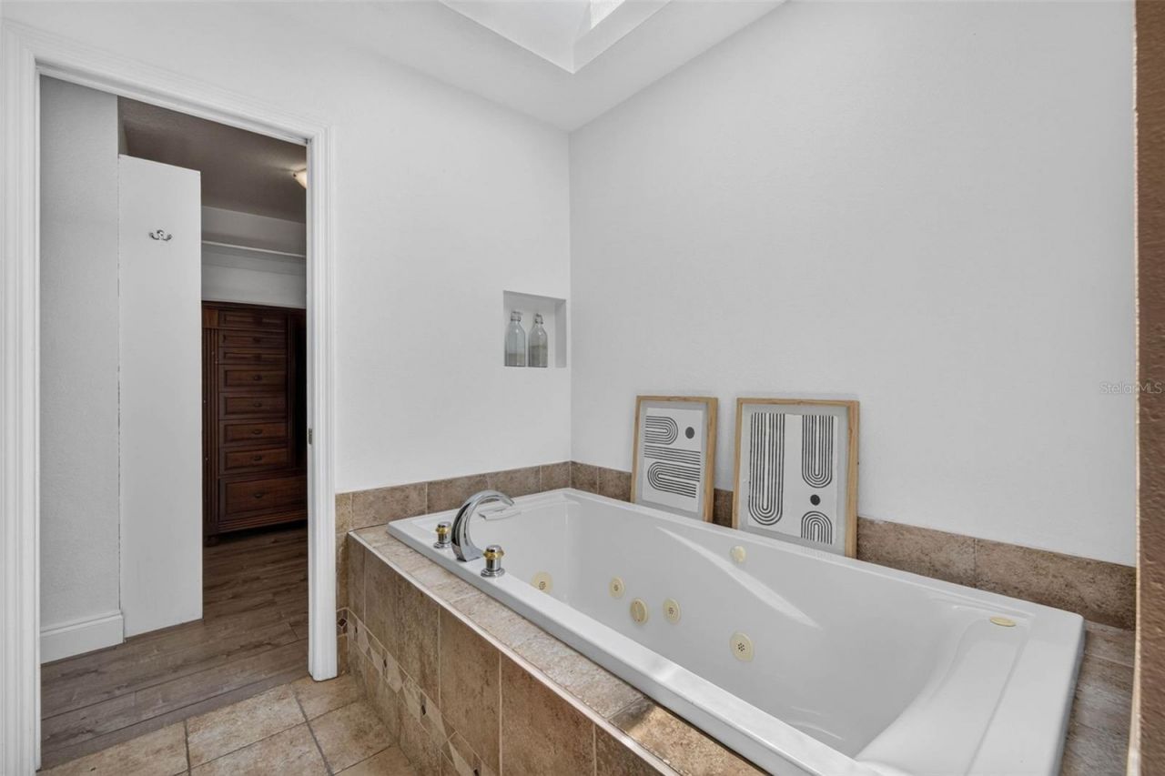 166 Pinellas Way N, Saint Petersburg, FL 33710 Photo