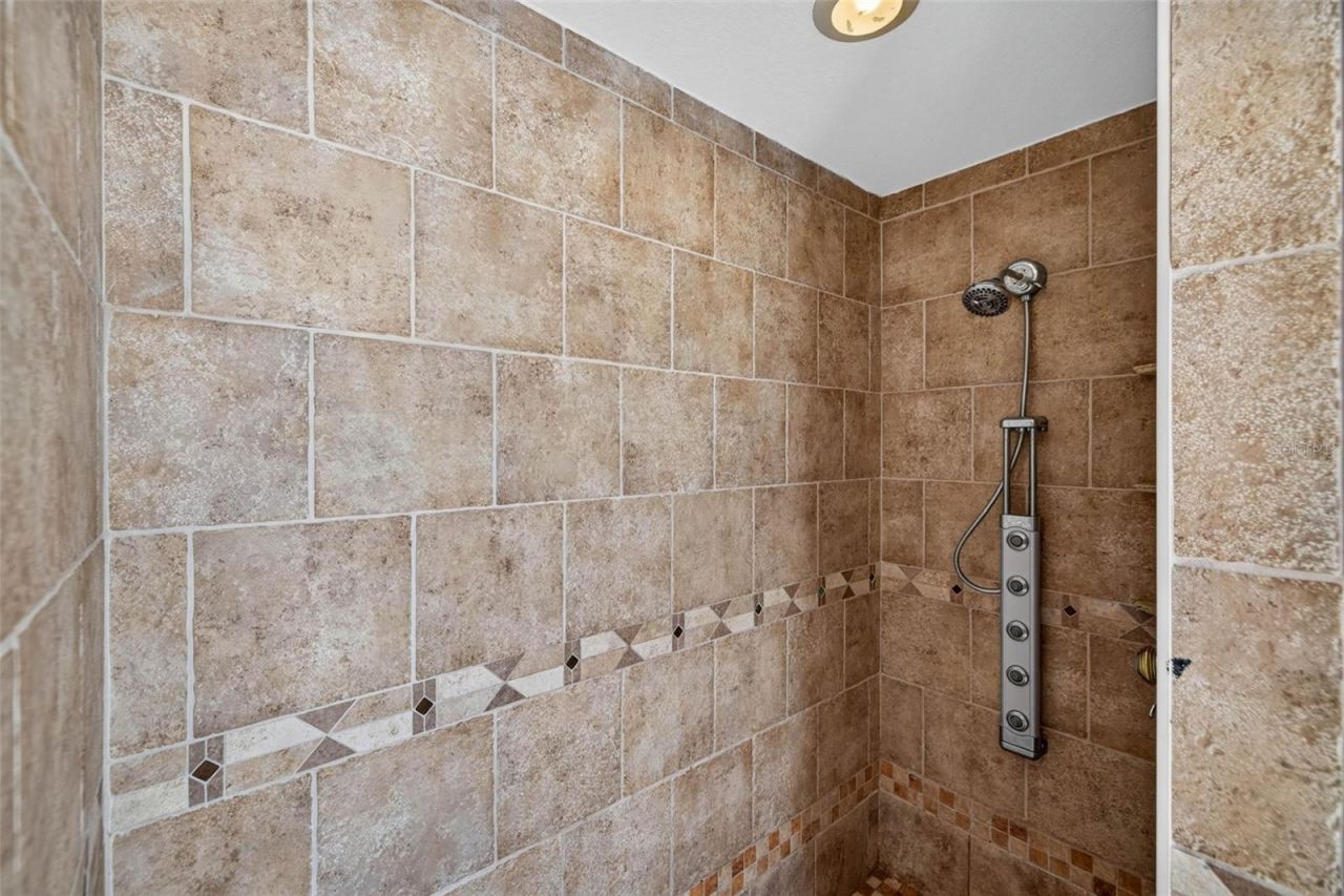 166 Pinellas Way N, Saint Petersburg, FL 33710 Photo