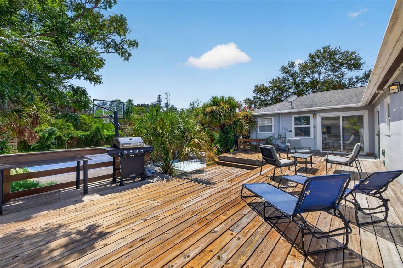 166 Pinellas Way N, Saint Petersburg, FL 33710 Photo