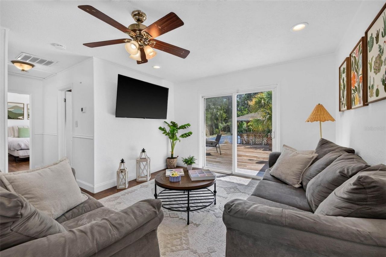 166 Pinellas Way N, Saint Petersburg, FL 33710 Photo