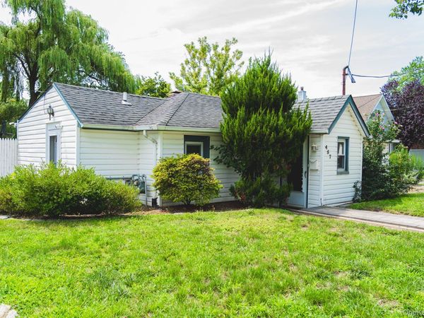 457 Sigmond Street , Freeport, NY 11520