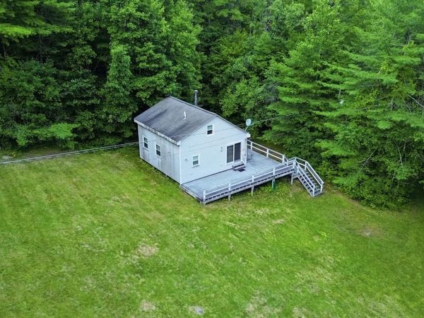 6-8 Field Drive, Ashland, NH 03217
