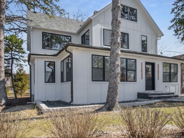 217 W Main Street, Lake Zurich, IL 60047