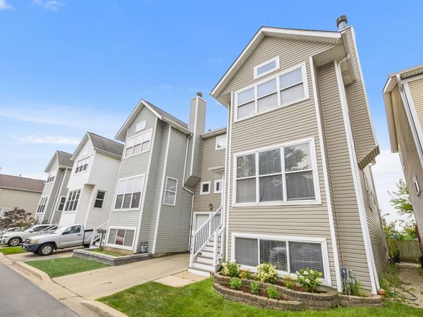 4234 N Kolmar Avenue , Unit D, Chicago, IL 60641