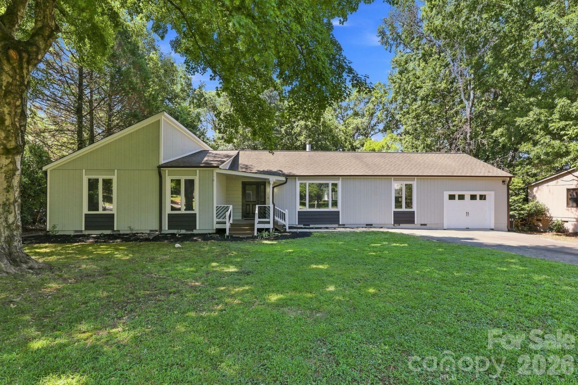 9110 Raintree Lane, Charlotte, NC 28277 Main Photo