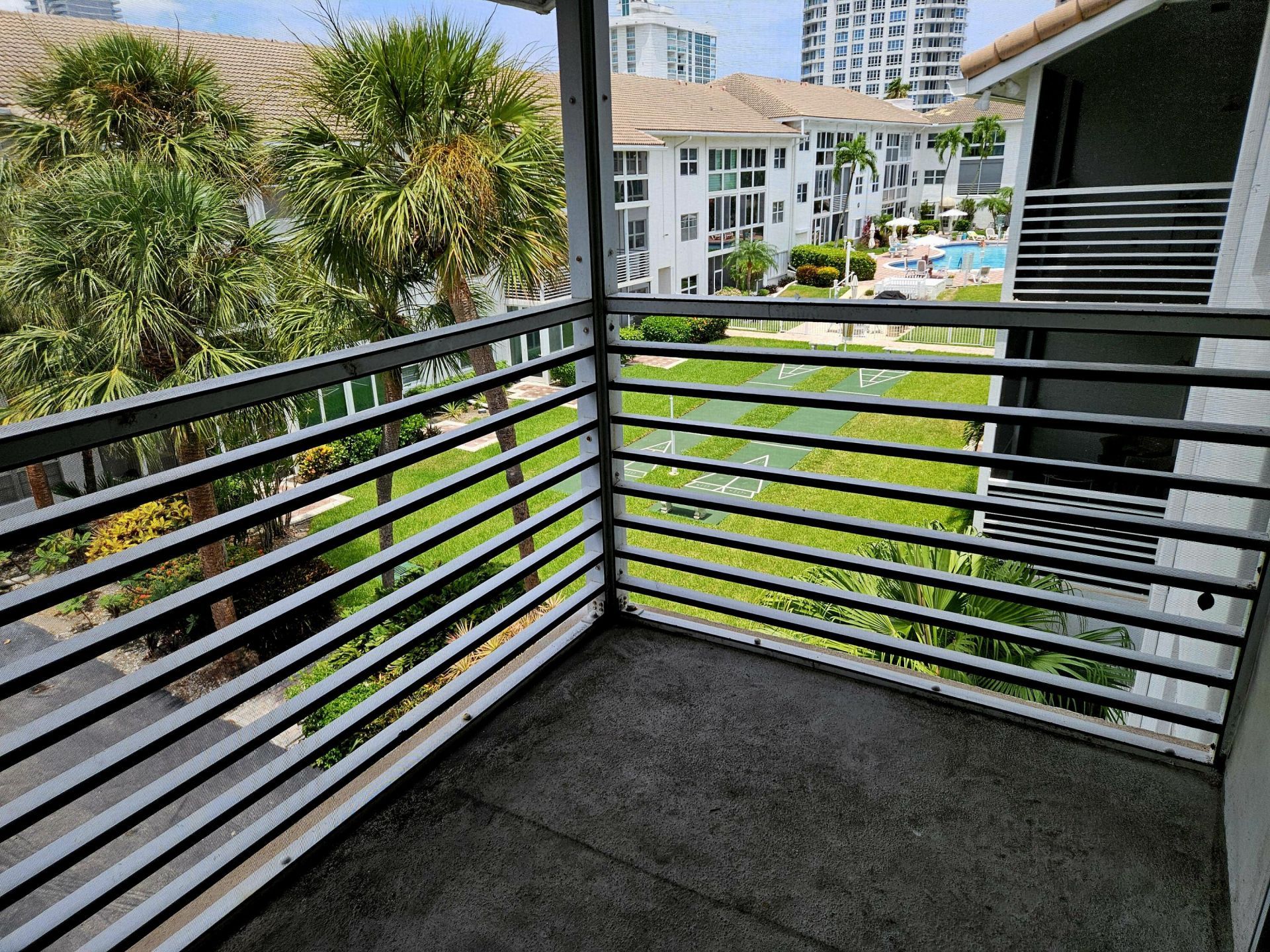 1461 S Ocean Boulevard, Unit 311, Lauderdale by the Sea, FL 33062 Photo