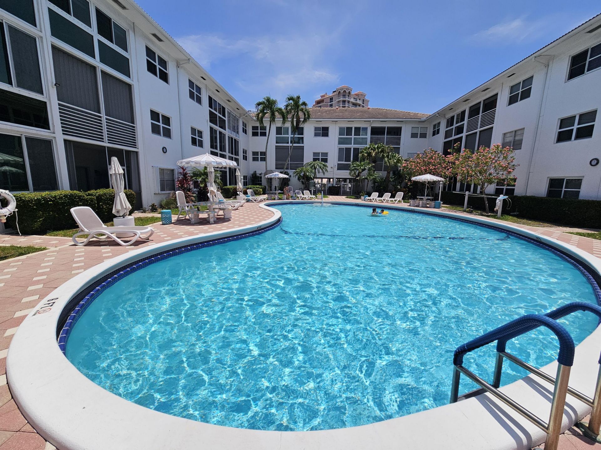1461 S Ocean Boulevard, Unit 311, Lauderdale by the Sea, FL 33062 Photo