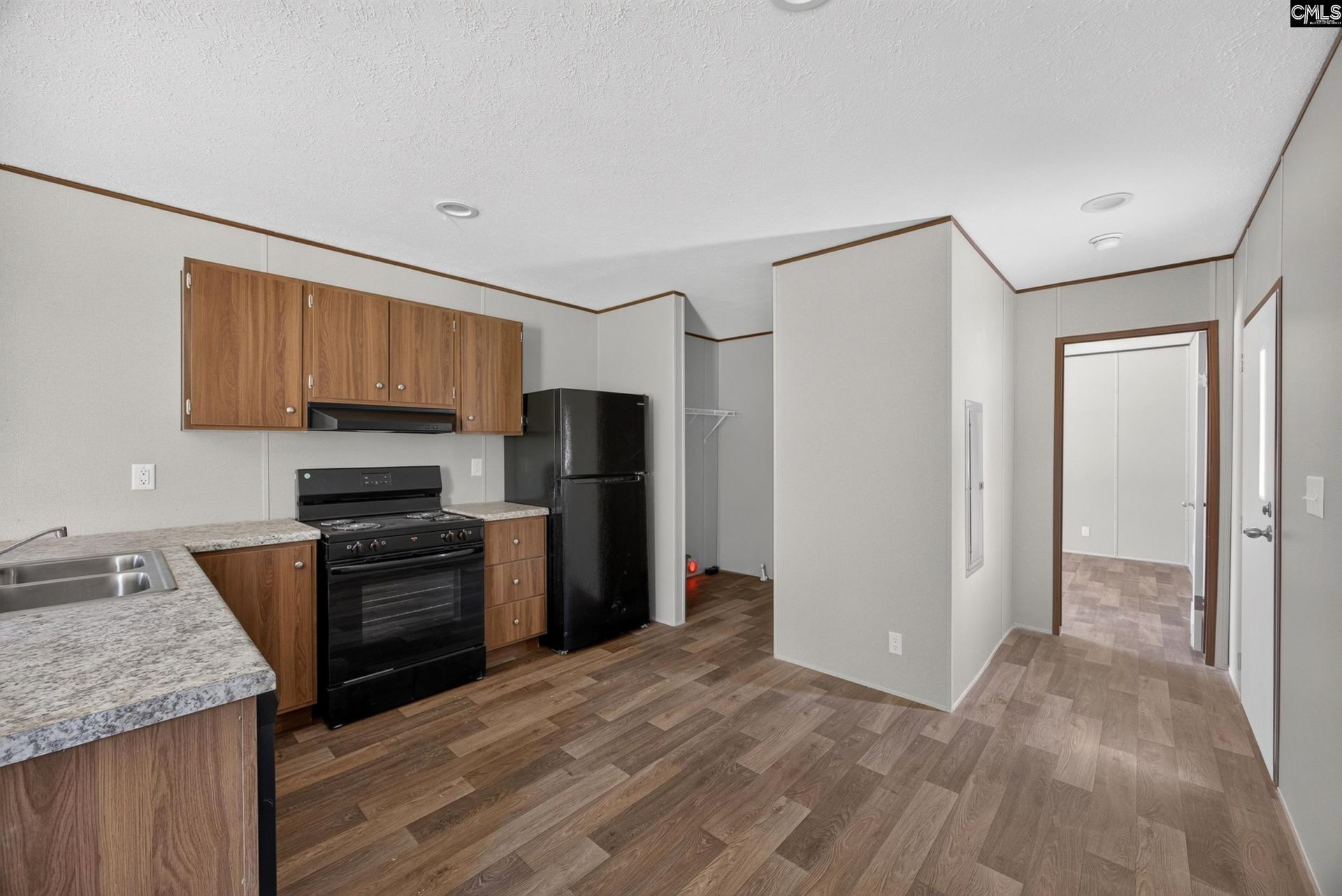 96 Toms Creek Court  Photo 13