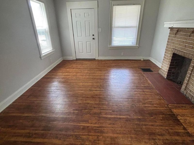 2568 Indianola Avenue, Columbus, OH 43202 Photo 2