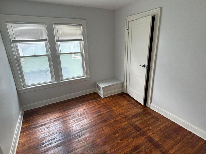 2568 Indianola Avenue, Columbus, OH 43202 Photo 5