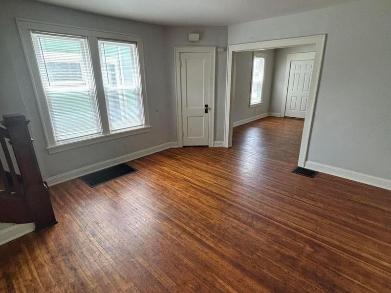 2568 Indianola Avenue, Columbus, OH 43202 Photo 7