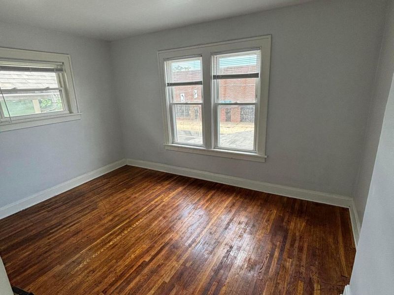 2568 Indianola Avenue, Columbus, OH 43202 Photo 9